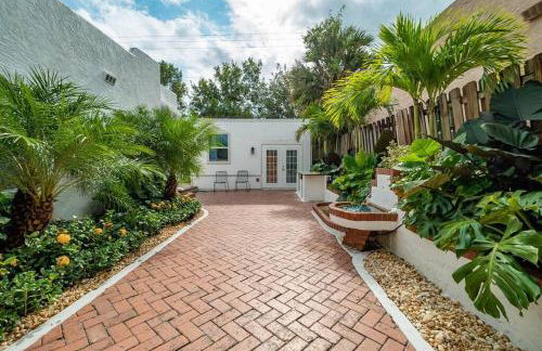 Garden Oasis in Flamingo Park - Foto 1