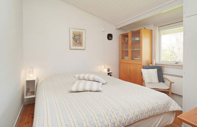 6 Person Holiday Home in Jaegerspris - Foto 2