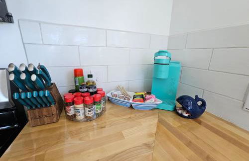 Tree-Top Lake-Front Cottage - Foto 10