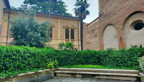 Ca' Spadoni, centro storico, piano terra, ingresso indipendente, teatro, parcheggio, - Foto 2