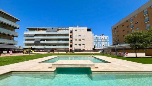 NEW! Apartamento con 2 piscinas, parque infantil, a 1 min de la playa - Foto 2