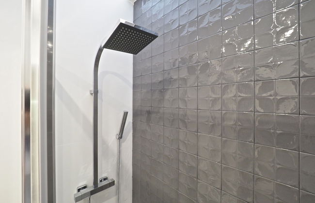 Torrassa Cozy Apartment by Olala Homes - Photo 11