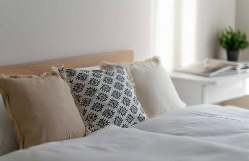 Prestigious Apartment with Terrace and Parking Close to the Airport Poznań by Renters Prestige - Foto 16