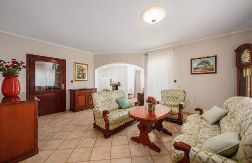 Villa Eufemia near Poreč with large garden and outdoor playground for kids - Foto 22