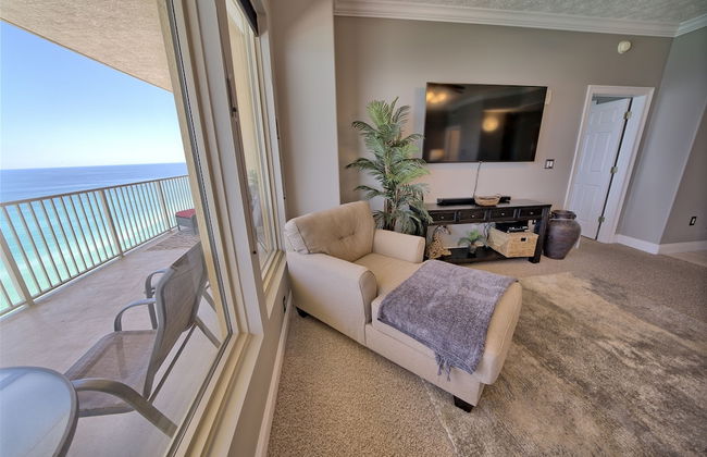 Stylish Oceanfront Condo with Beach and Picnic Area Access - Unit 1706 by RedAwning - Foto 35