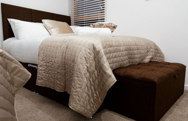 Live in Leeds Sky Penthouse - Photo 21