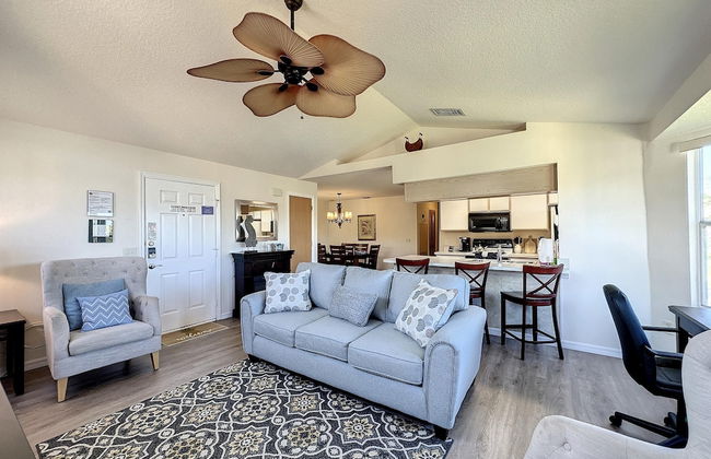 Lovely 3 bed Condo Near Disney Quiet Community - Photo 4