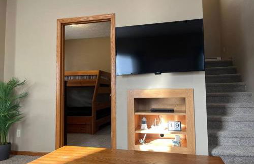 Close to Duluth! Centrally Located-Lake Superior Minutes Away! - Foto 12