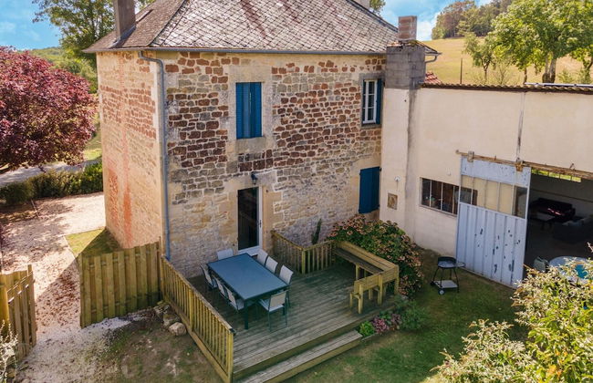 Holiday Home With Pool in Coubjours - Photo 38