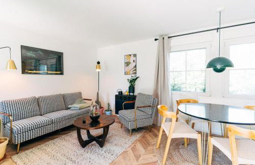 Wunderschönes Chalet mit Gästehaus in der Natur mit Fass-Sauna - Foto 7