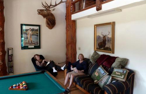 Riverside Cabin with Rare Claw-Foot Bathtub, Montana - Foto 12