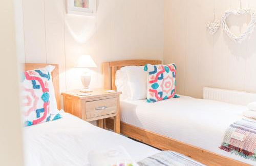 Family friendly, lovely Lakeland lodge with private parking and a patio - Foto 8