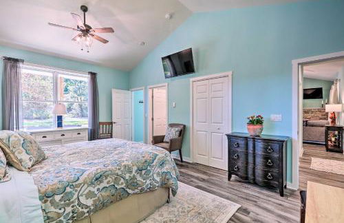 16 Mi to Ski Slopes! Creekside Poconos Cottage - Foto 14