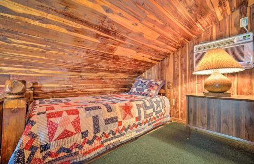 Hand-Built Black Fork Cabin 2 with Fire Pit! - Foto 16