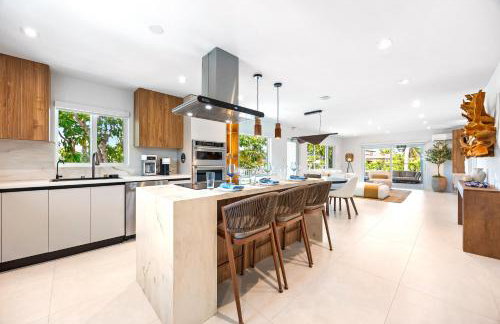 Grand Arenas - 120' Dock, HtdPool, Game Room, BBQ, Mini Golf,Baby Items - Foto 34