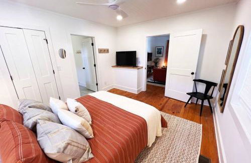 Mill House in Beautiful Downtown Jefferson - Foto 19