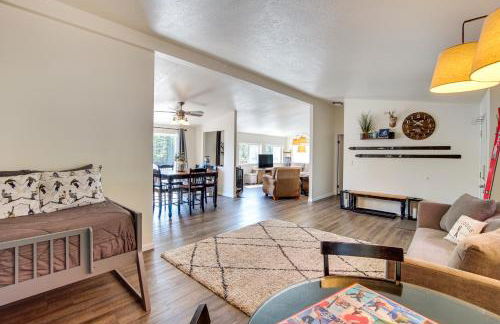 Riverfront Home with Deck, Near Mount Rainier! - Foto 6