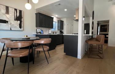 Midland Luxe, Pool, Fire Pit, Workspace, Pool Table - Foto 21