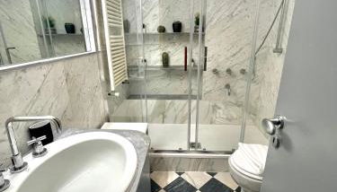 Happy Family Apartments Cathedral - Foto 4, towels, Shower