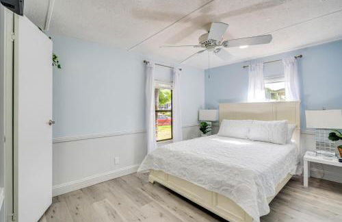 Golf and Pool Access Home with Yard in Lady Lake - Foto 9