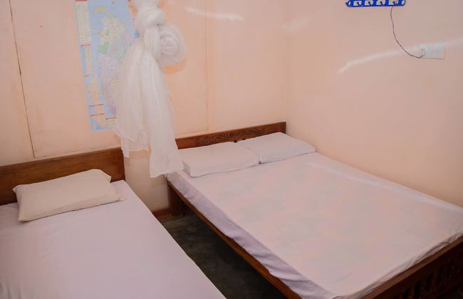 Nilaveli Beach Inn - Photo 2