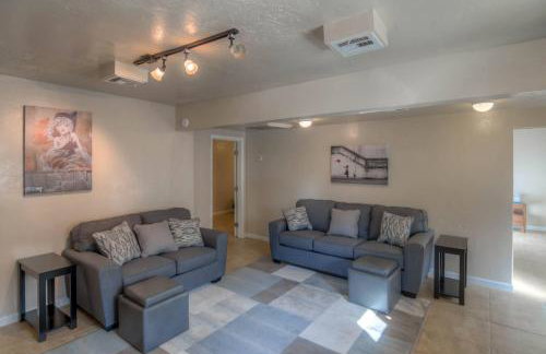 Modern and Quiet Living Central - Foto 9