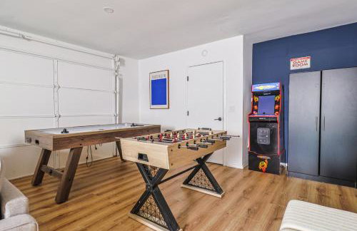 The Pink House - Palm Springs Gem with Private Pool & BBQ - Foto 37