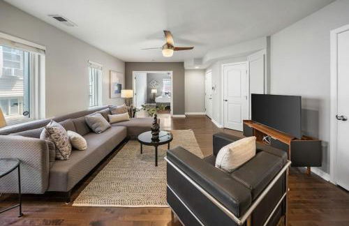 Comfortable 2BR Condo near City Center - Foto 5