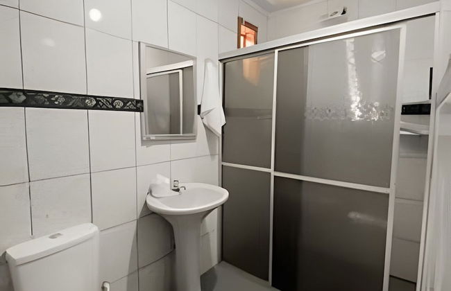 Casa 3 suites 1 quarto piscina AC 10 Hos - Foto 27