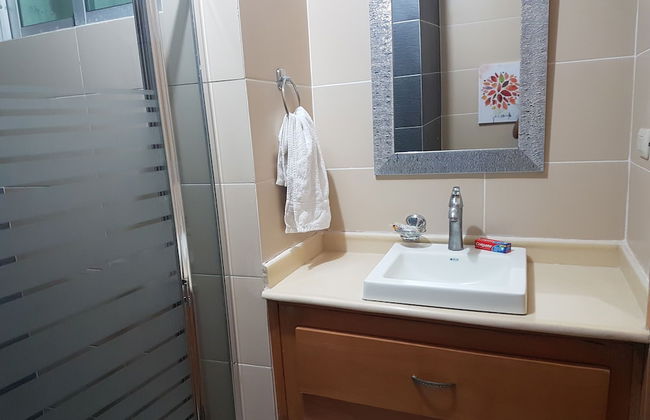 Céntrico Próximo Clínica Unión Médica - Foto 12