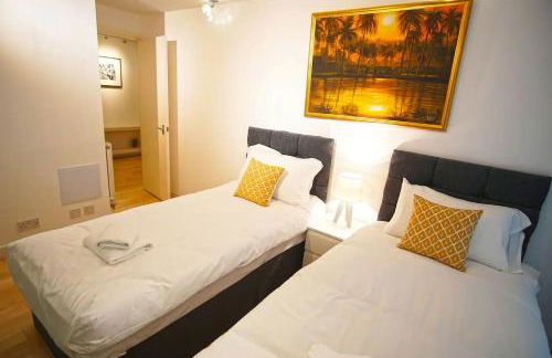 Superior Canary Wharf O2 Arena 2BR Apartment - Photo 15