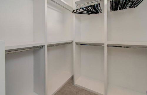 Luxurious Med Cntr/NRG Townhome - Photo 25