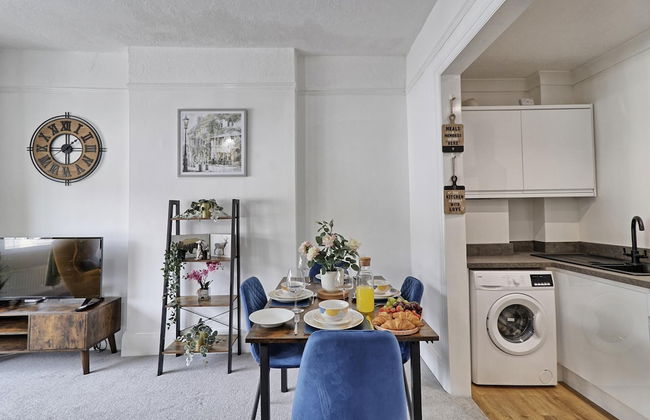 Lovely 2bed Apartment in Westcliff-on-sea! - Foto 17