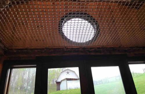 Petting Zoo! Hot Tub, 15 acres, stream & Romance! - Foto 27