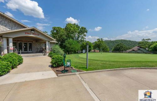 3BR Condo with Lake View - Trout Fishing - Playground - 2 Pools - Stairs Required - FREE TICKETS INCLUDED - PR69-9 - Foto 9