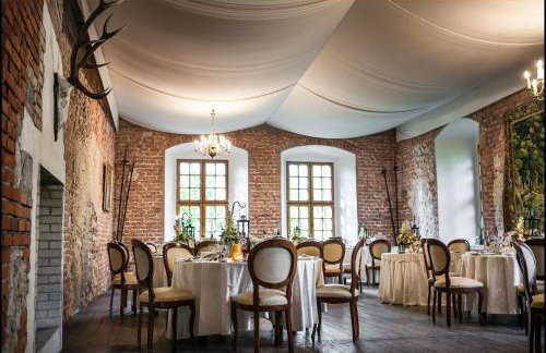 Zamek Korzkiew - Foto 15