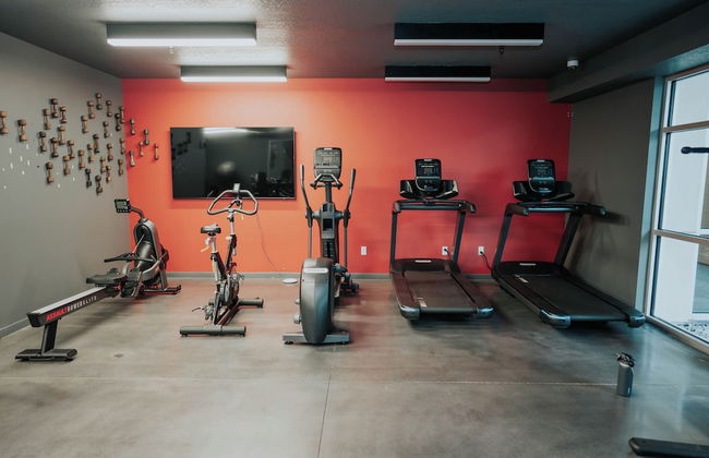 NEW Central SLC Apt l Citview l CLose to Skiing - Photo 15