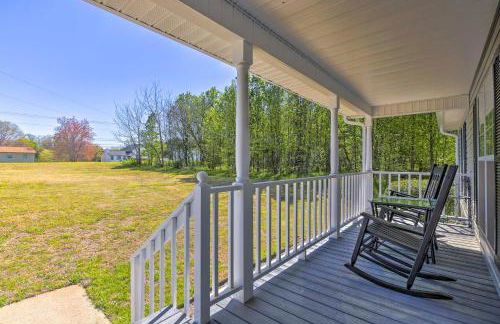 Lawrenceville Home Close to Parks and Dining! - Foto 2