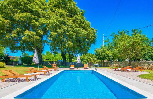 Villa Giovanna, a charming Villa with pool in a beautiful landscaped garden - Foto 17