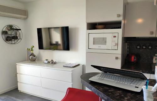 Domaine de La Coudouliere, Vue Mer, Plage, Piscine et Parc - Foto 17