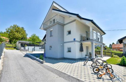 Gorgeous Home In Cresnjevec, Tuhelj - Foto 2