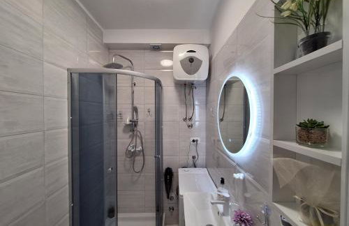 Mystic Grey Studio Apartment - Foto 8