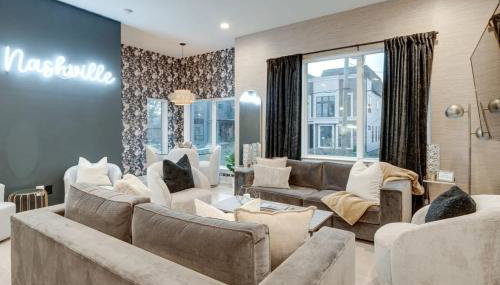 Luxury Townhouse with Rooftop Deck Less than 10 mins to Downtown - Foto 2