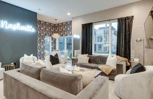 Luxury Townhouse with Rooftop Deck Less than 10 mins to Downtown - Foto 2