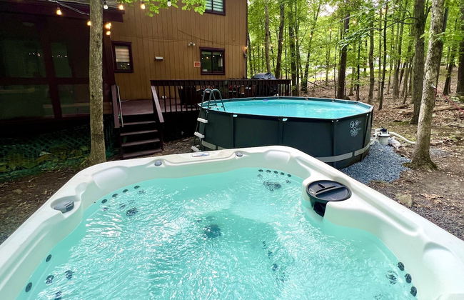 4BD Family Cottage in Pocono Forest W Private Pool & Hot-tub by RedAwning - Foto 37