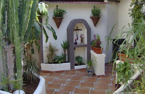 Ferienwohnung mit kleiner Innenhof-Terrasse im mediterranen Stil - Foto 17