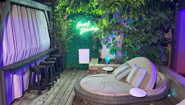 Ashbys Deluxe Studios with Free Spa included - Foto 3
