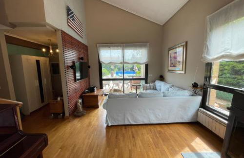 Four Bedroom Chalet with Private Pool in the Heart of Rioja Alavesa - Photo 6