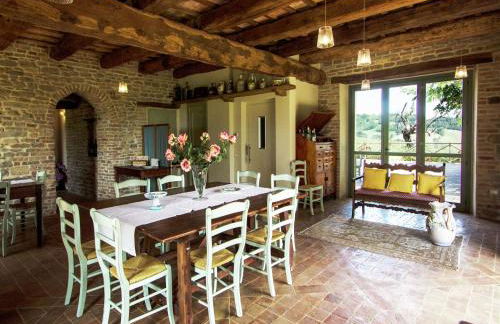 Villa w/ Wine Tours Near Beach - Photo 6