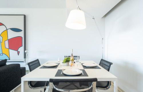 Elegant 3-Room Apartment with Terrace Pool & Island Views - Foto 17